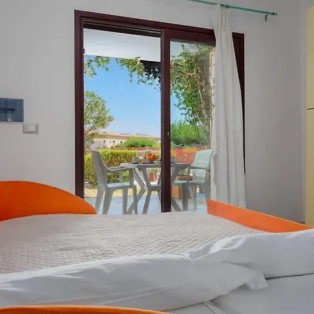 Apartment Porto Istana 4 - Casa Con Veranda E Wi-fi