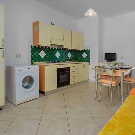 Porto Istana 4 - Casa Con Veranda E Wi-fi